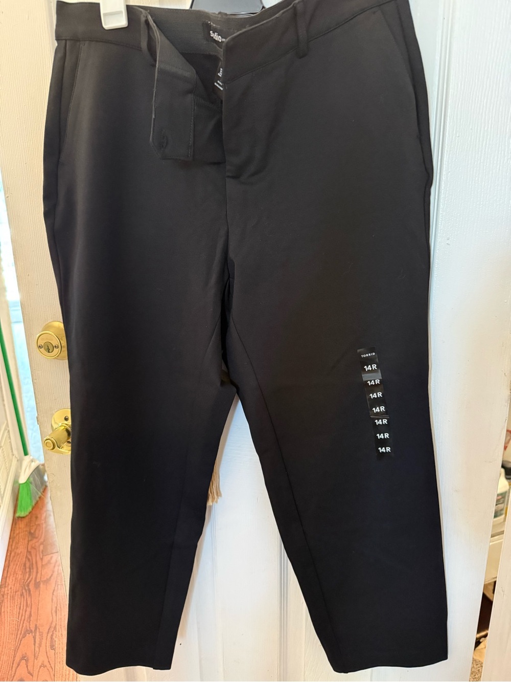 Torrid studio high rise ponte trouser pant- 14R New - Picture 2 of 3